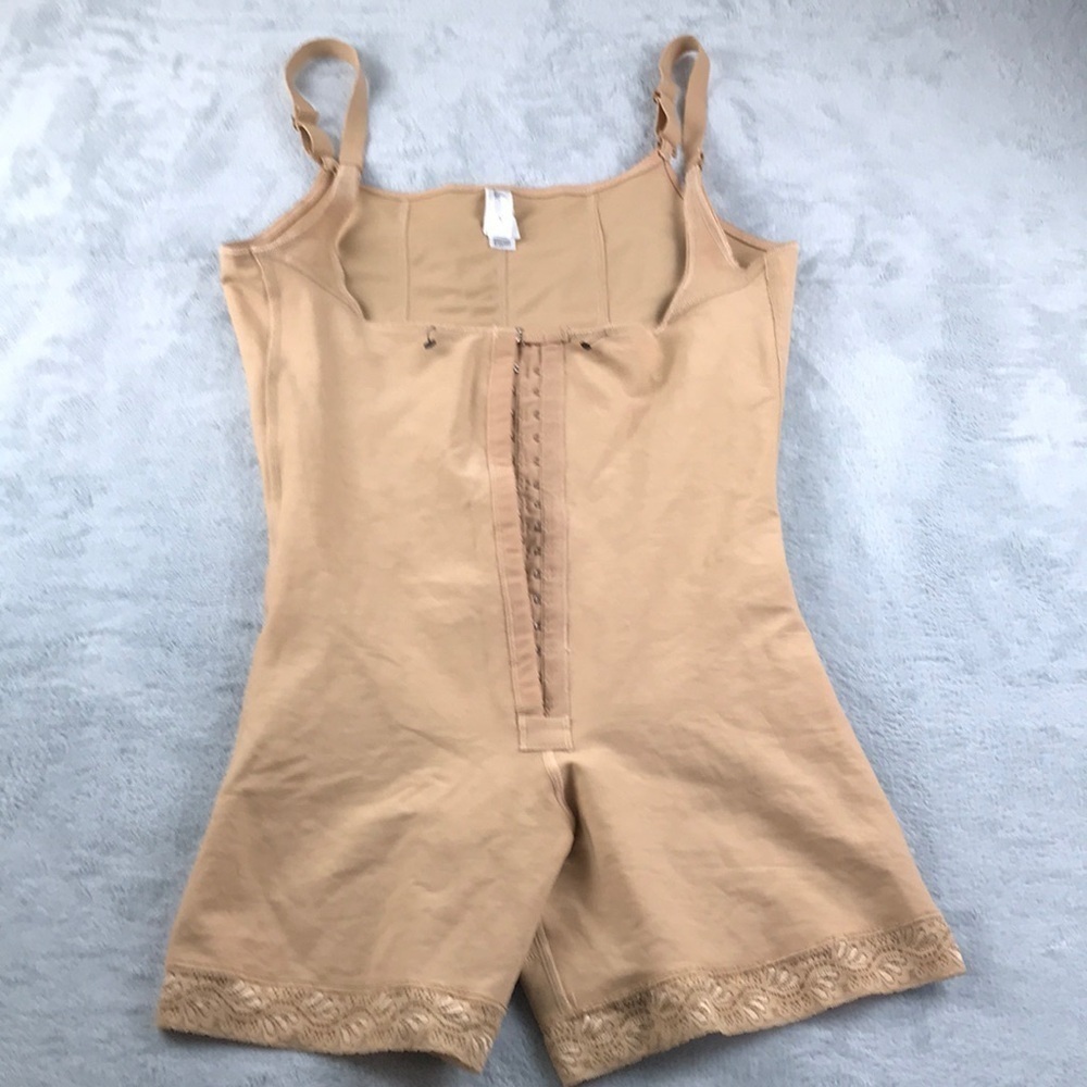 Leonise Women's Firm Compression BoyShorts Bottom Body Shaper Nude Size XL NWOT